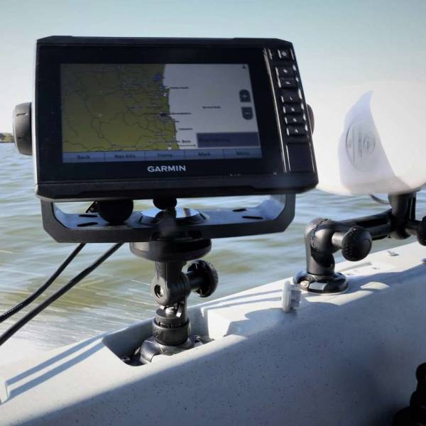 	
garmin fish finder